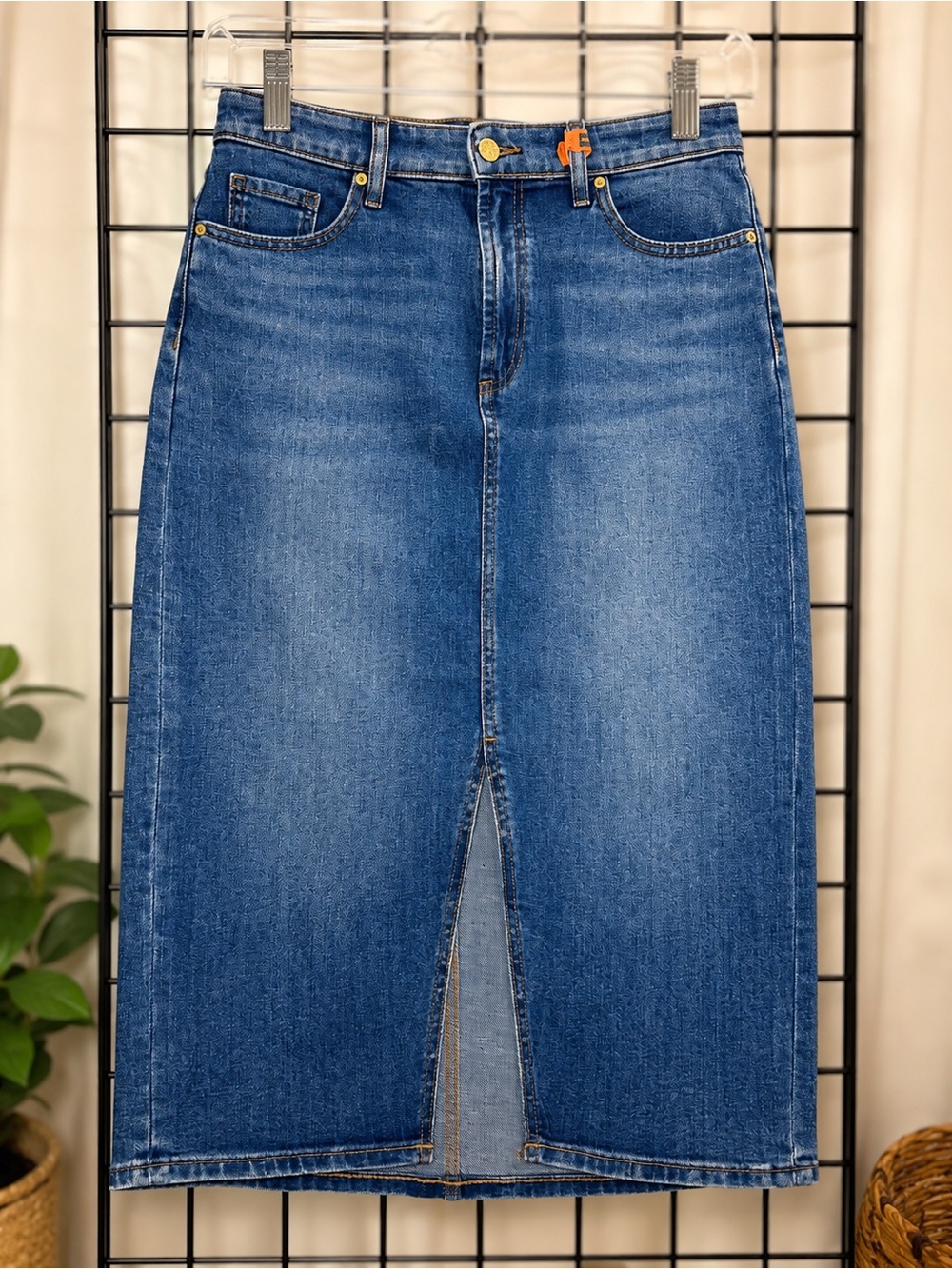 Chicos High Rise Denim Midi Skirt | Size 6 | stretch denim | transitional skirt